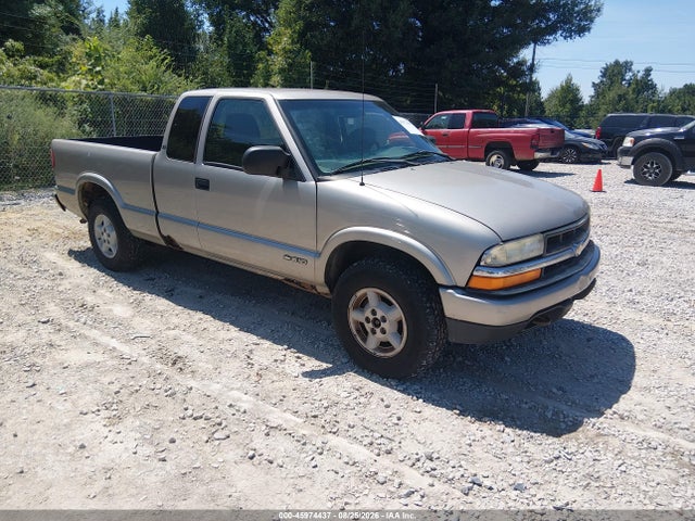 45974437 :رقم المزاد ، 1GCDT19W328150128 vin ، 2002 Chevrolet S-10 Ls مزاد بيع