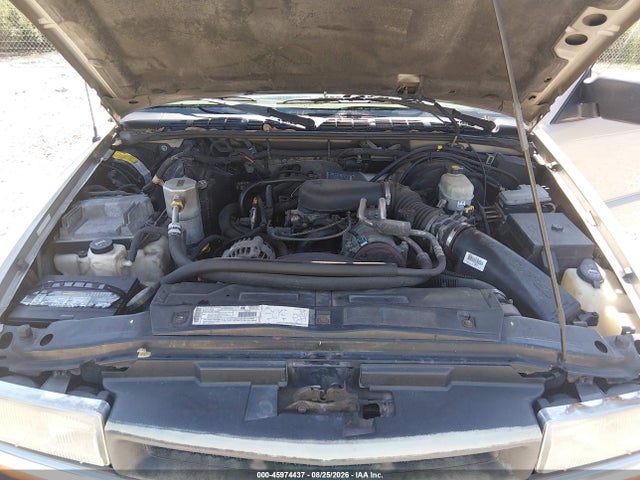 45974437 :رقم المزاد ، 1GCDT19W328150128 vin ، 2002 Chevrolet S-10 Ls مزاد بيع