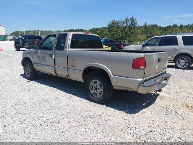45974437 :رقم المزاد ، 1GCDT19W328150128 vin ، 2002 Chevrolet S-10 Ls مزاد بيع