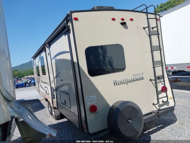 2018 Rockwood Rlt827fls მანქანა იყიდება აუქციონზე, vin: 4X4TRLF22J1881948, აუქციონის ნომერი: 45974458