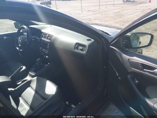 2018 Volkswagen Jetta 1.8t Se Sport მანქანა იყიდება აუქციონზე, vin: 3VWD17AJ2JM216037, აუქციონის ნომერი: 45974475