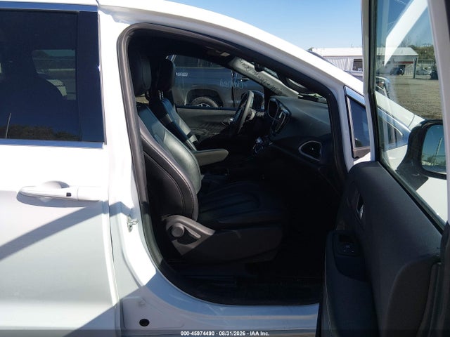Продажа на аукционе авто 2025 Chrysler Pacifica Select, vin: 2C4RC1BG1SR526385, номер лота: 45974490