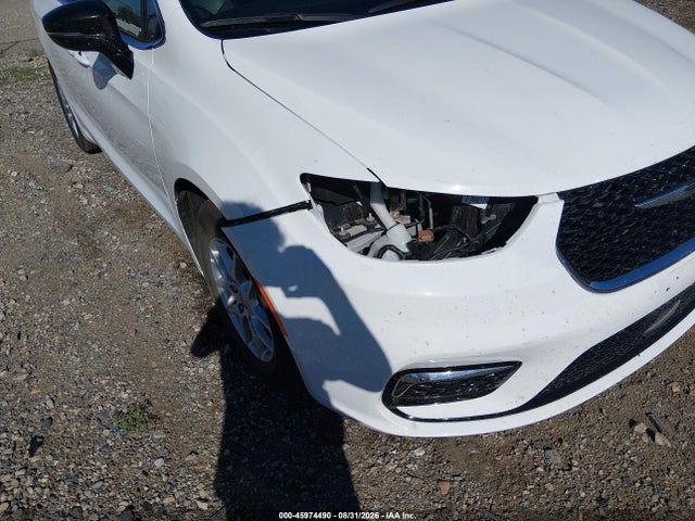 Продажа на аукционе авто 2025 Chrysler Pacifica Select, vin: 2C4RC1BG1SR526385, номер лота: 45974490