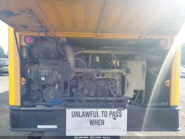 Ic Corporation 3000 Re 2014 4DRBWAAN6EB019425 Image 10