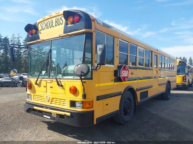 Ic Corporation 3000 Re 2014 4DRBWAAN6EB019425 Image 2