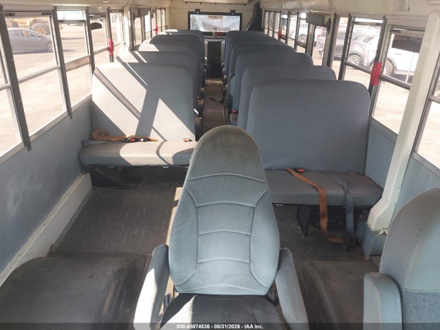 Ic Corporation 3000 Re 2014 4DRBWAAN6EB019425 Image 5