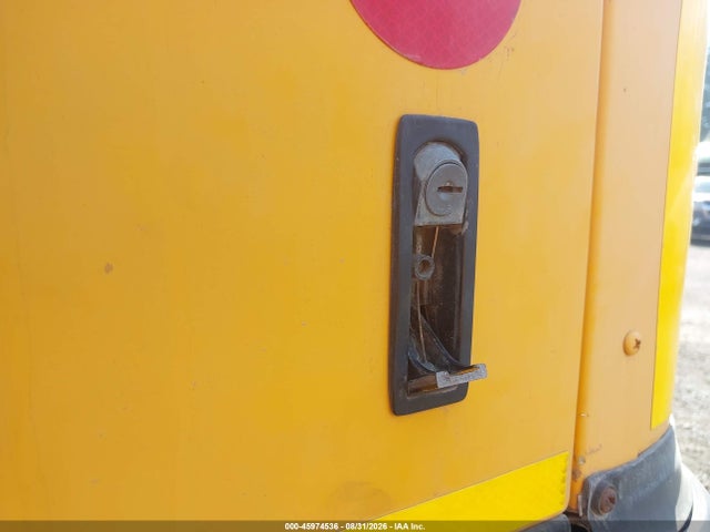 Ic Corporation 3000 Re 2014 4DRBWAAN6EB019425 Image 6