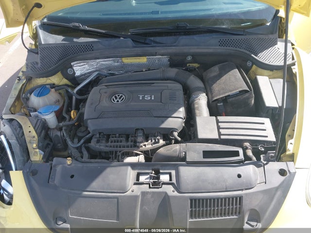 45974548 :رقم المزاد ، 3VWF17AT2FM637967 vin ، 2015 Volkswagen Beetle Coupe 1.8t Fleet Edition مزاد بيع