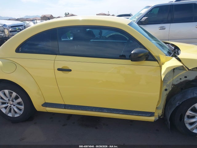 45974548 :رقم المزاد ، 3VWF17AT2FM637967 vin ، 2015 Volkswagen Beetle Coupe 1.8t Fleet Edition مزاد بيع