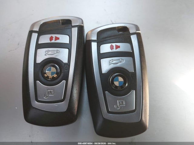 2013 Bmw 750i მანქანა იყიდება აუქციონზე, vin: WBAYA8C50DD227514, აუქციონის ნომერი: 45974554