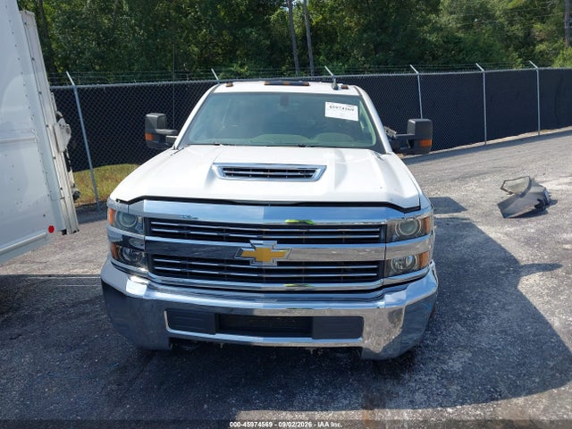 Продажа на аукционе авто 2018 Chevrolet Silverado 3500hd Chassis Wt, vin: 1GB4KYCY7JF206947, номер лота: 45974569