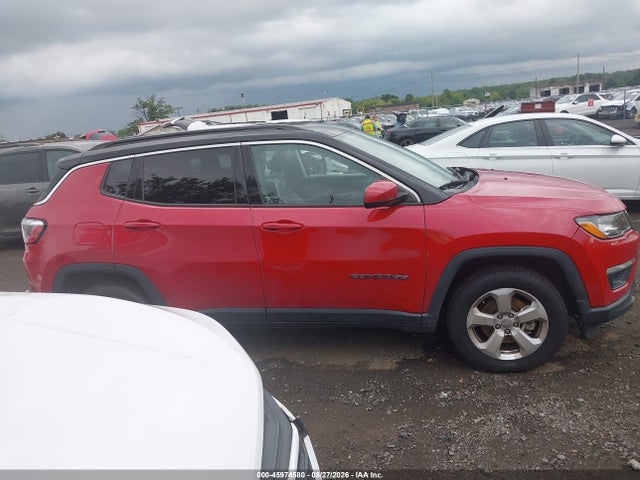 2018 Jeep Compass Latitude 4x4 მანქანა იყიდება აუქციონზე, vin: 3C4NJDBB0JT115324, აუქციონის ნომერი: 45974580