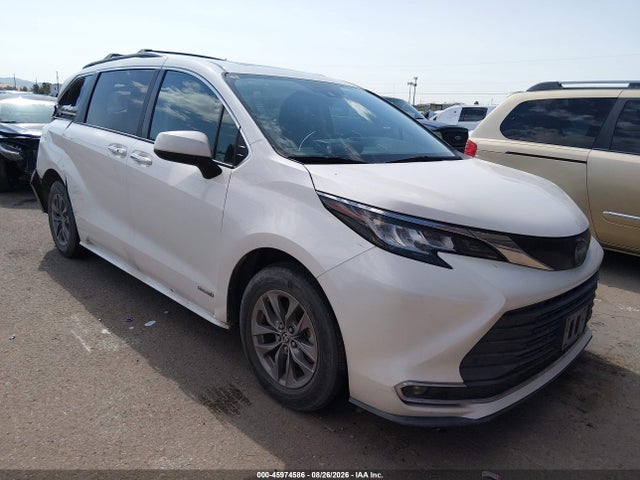 2021 Toyota Sienna Xle მანქანა იყიდება აუქციონზე, vin: 5TDYRKECXMS027748, აუქციონის ნომერი: 45974586