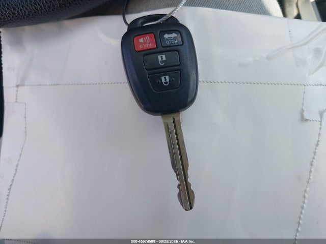 5YFBURHE4EP014322 Toyota Corolla Le Plus