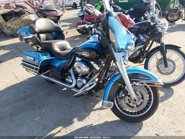 2011 Harley-davidson Flhtcu მანქანა იყიდება აუქციონზე, vin: 1HD1FC415BB625264, აუქციონის ნომერი: 45974609