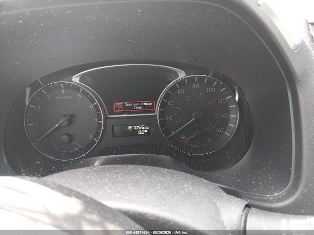 2015 Nissan Pathfinder Sl მანქანა იყიდება აუქციონზე, vin: 5N1AR2MN5FC676992, აუქციონის ნომერი: 45974654