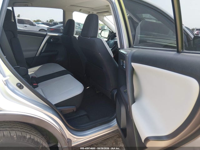 45974680 :رقم المزاد ، JTMWFREVXJJ162490 vin ، 2018 Toyota Rav4 Xle مزاد بيع