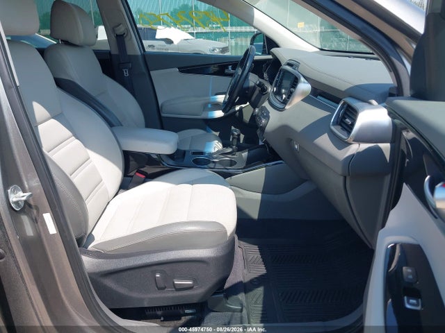 Продажа на аукционе авто 2017 Kia Sorento 3.3l Sx, vin: 5XYPKDA57HG321517, номер лота: 45974750
