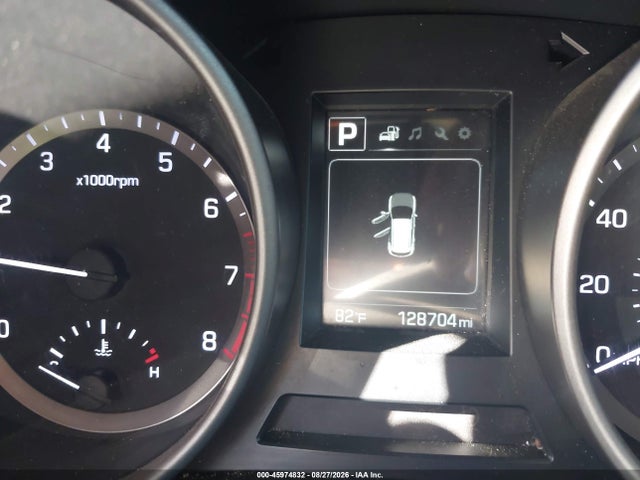 KM8SMDHFXJU269691 Hyundai Santa Fe Se