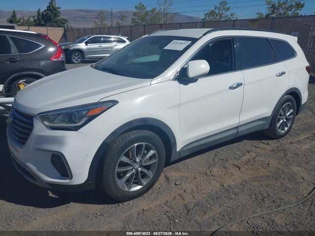 KM8SMDHFXJU269691 Hyundai Santa Fe Se