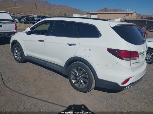 KM8SMDHFXJU269691 Hyundai Santa Fe Se