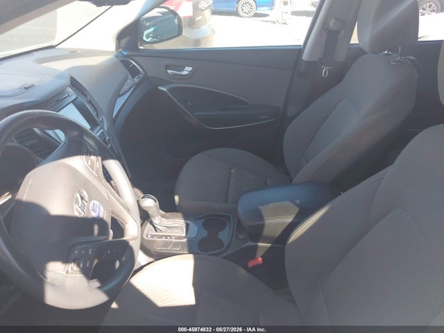 KM8SMDHFXJU269691 Hyundai Santa Fe Se