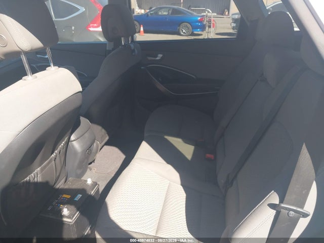 KM8SMDHFXJU269691 Hyundai Santa Fe Se