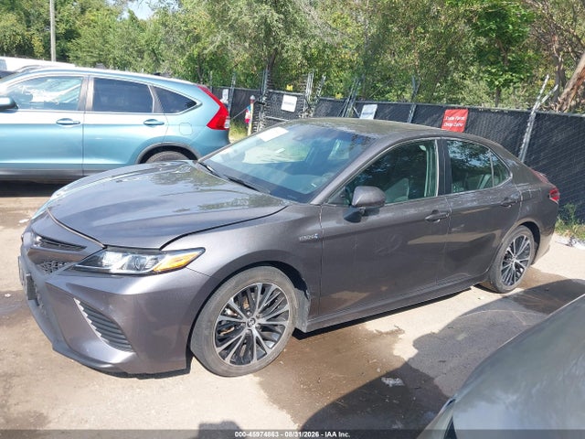 2018 Toyota Camry Hybrid Se მანქანა იყიდება აუქციონზე, vin: 4T1B21HK4JU001561, აუქციონის ნომერი: 45974863