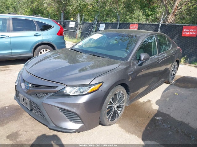 2018 Toyota Camry Hybrid Se მანქანა იყიდება აუქციონზე, vin: 4T1B21HK4JU001561, აუქციონის ნომერი: 45974863