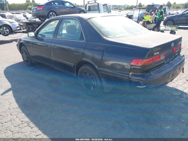 45974868 :رقم المزاد ، 4T1BG22K6XU452449 vin ، 1999 Toyota Camry Ce مزاد بيع