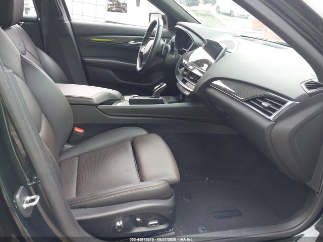 45974975 :رقم المزاد ، 1G6DP5RK8M0115873 vin ، 2021 Cadillac Ct5 Sport مزاد بيع