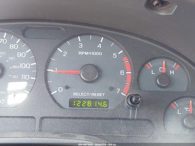 45975005 :رقم المزاد ، 1FAFP44424F123348 vin ، 2004 Ford Mustang مزاد بيع