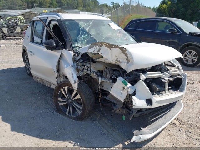 45975079 :رقم المزاد ، 3N1CP5CU6JL538942 vin ، 2018 Nissan Kicks Sr مزاد بيع