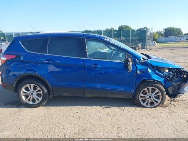 45975142 :رقم المزاد ، 1FMCU9G95HUE88064 vin ، 2017 Ford Escape Se مزاد بيع
