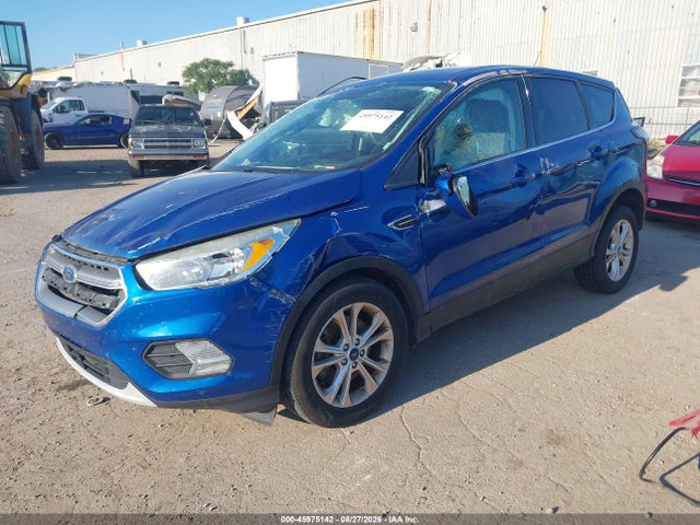 45975142 :رقم المزاد ، 1FMCU9G95HUE88064 vin ، 2017 Ford Escape Se مزاد بيع