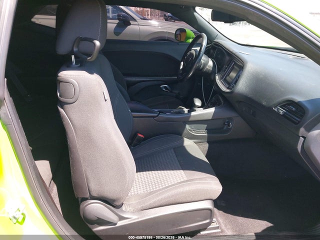 45975198 :رقم المزاد ، 2C3CDZAG6HH592646 vin ، 2017 Dodge Challenger Sxt مزاد بيع