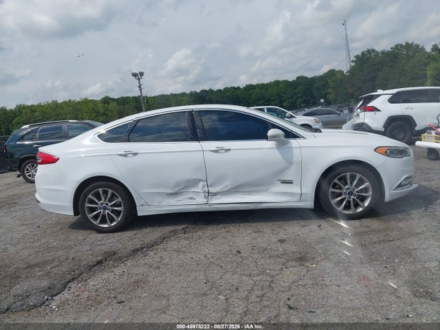 Продажа на аукционе авто 2017 Ford Fusion Energi Se Luxury, vin: 3FA6P0PU2HR136341, номер лота: 45975222