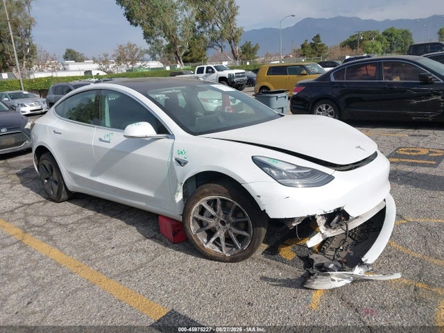 Tesla Model 3 Standard Range Plus Rear-wheel Drive/standard Range Rear-wheel Drive 2020 5YJ3E1EA2LF658978 main image