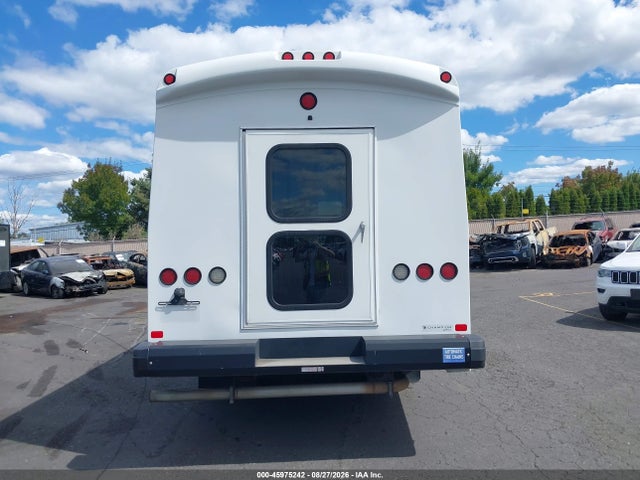 Ford F-450 Chassis Xl 2018 1FDAF4GY5JDA01866 Image 16