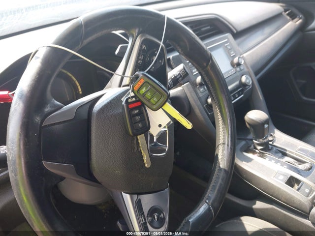 45975351 :رقم المزاد ، SHHFK7H40JU404003 vin ، 2018 Honda Civic Sport مزاد بيع