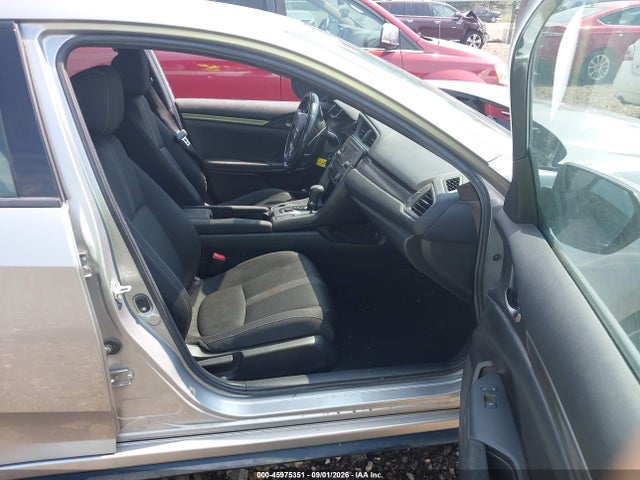 45975351 :رقم المزاد ، SHHFK7H40JU404003 vin ، 2018 Honda Civic Sport مزاد بيع