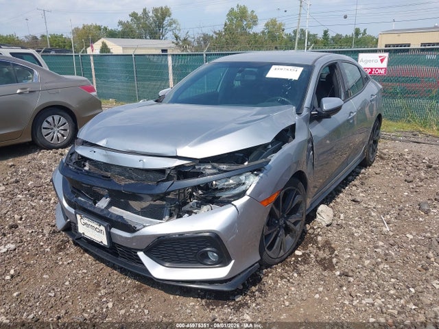 45975351 :رقم المزاد ، SHHFK7H40JU404003 vin ، 2018 Honda Civic Sport مزاد بيع
