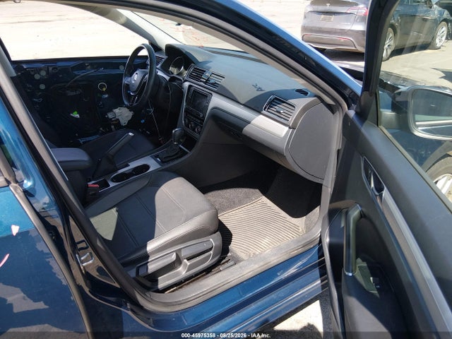 2019 Volkswagen Passat 2.0t Wolfsburg Edition მანქანა იყიდება აუქციონზე, vin: 1VWLA7A36KC000840, აუქციონის ნომერი: 45975358