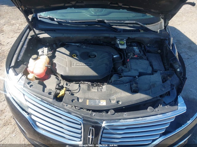 5LMCJ1C95GUJ07695 Lincoln Mkc Premier