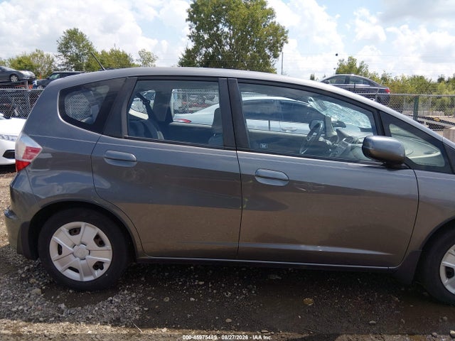 45975489 :رقم المزاد ، JHMGE8H33DC060192 vin ، 2013 Honda Fit مزاد بيع