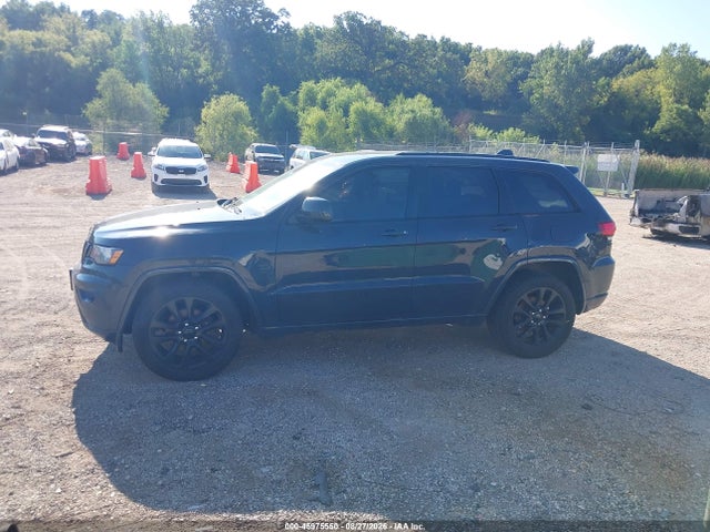 Продажа на аукционе авто 2017 Jeep Grand Cherokee Altitude 4x4, vin: 1C4RJFAG2HC885783, номер лота: 45975550