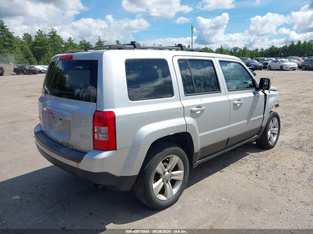 2014 Jeep Patriot Latitude მანქანა იყიდება აუქციონზე, vin: 1C4NJRFB0ED590233, აუქციონის ნომერი: 45975565