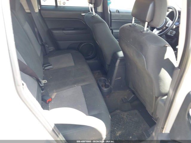 2014 Jeep Patriot Latitude მანქანა იყიდება აუქციონზე, vin: 1C4NJRFB0ED590233, აუქციონის ნომერი: 45975565
