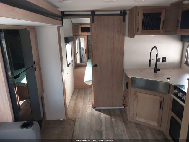 45975570 :رقم المزاد ، 5ZT2CKLB0P2012297 vin ، 2023 Forest River Cherokee مزاد بيع