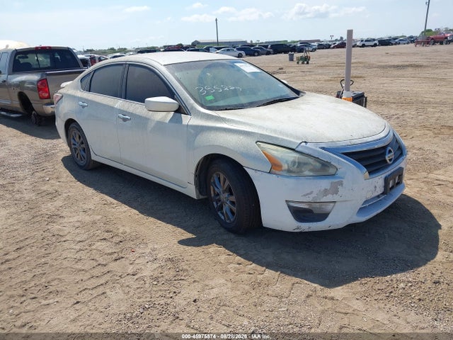 2015 Nissan Altima 2.5 S მანქანა იყიდება აუქციონზე, vin: 1N4AL3AP9FN355887, აუქციონის ნომერი: 45975574